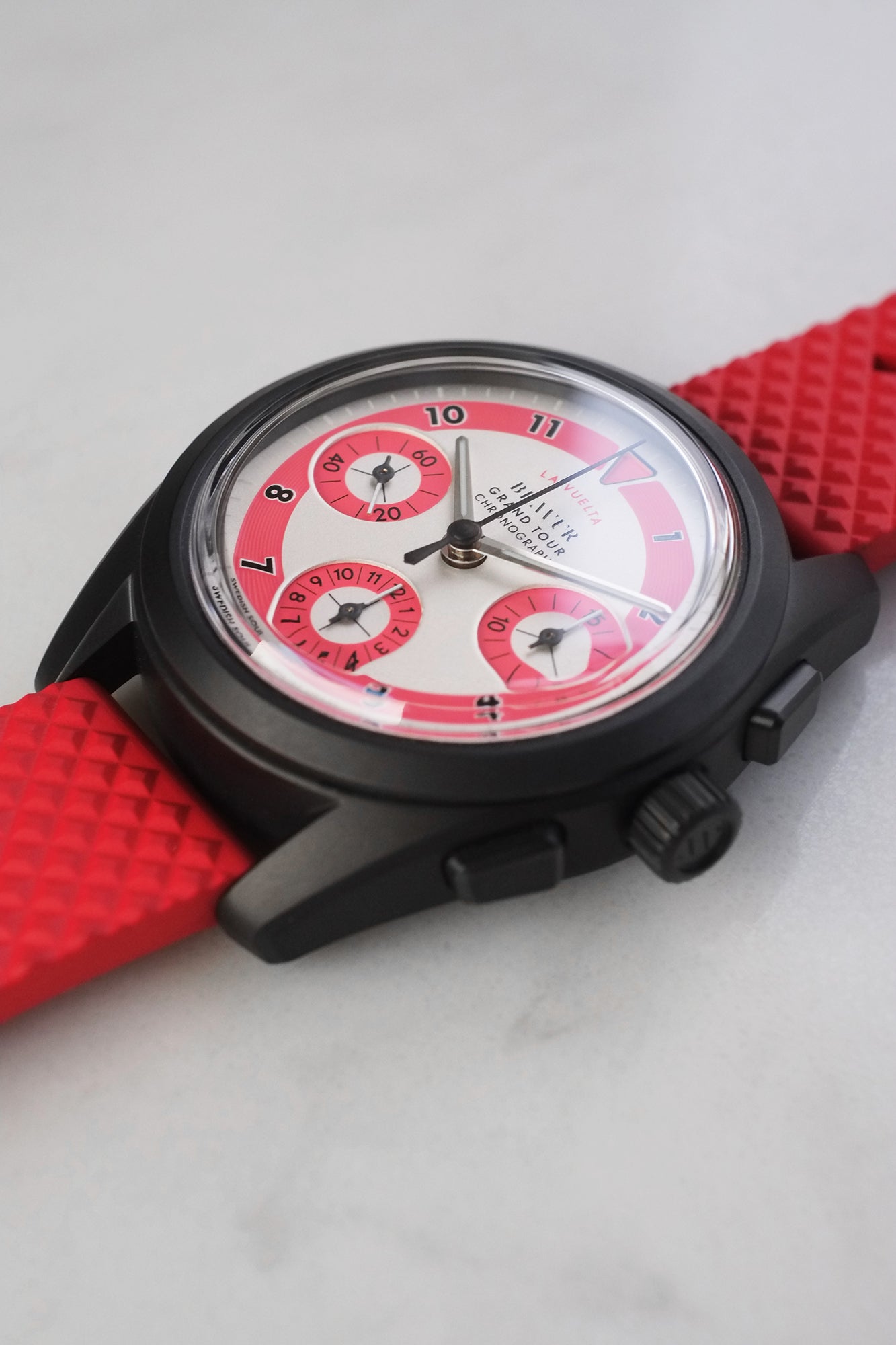 Grand Tour Red Edition sample