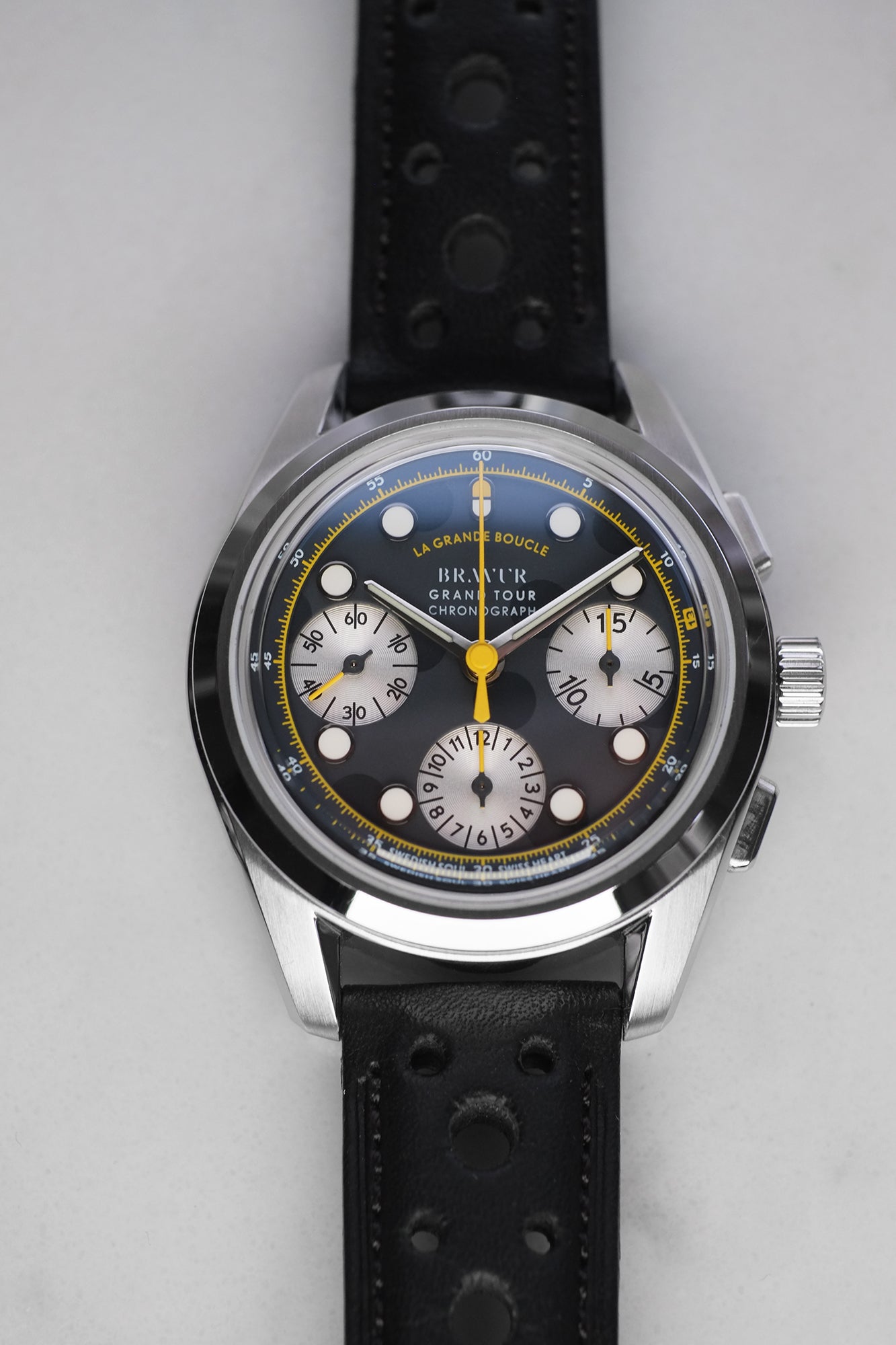 Grand Tour Yellow Edition sample